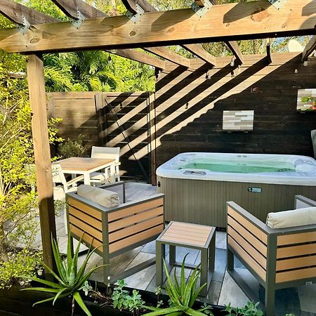 Hot Tub House On Golf Course! 10 Mins To The Beach Miami Buitenkant foto