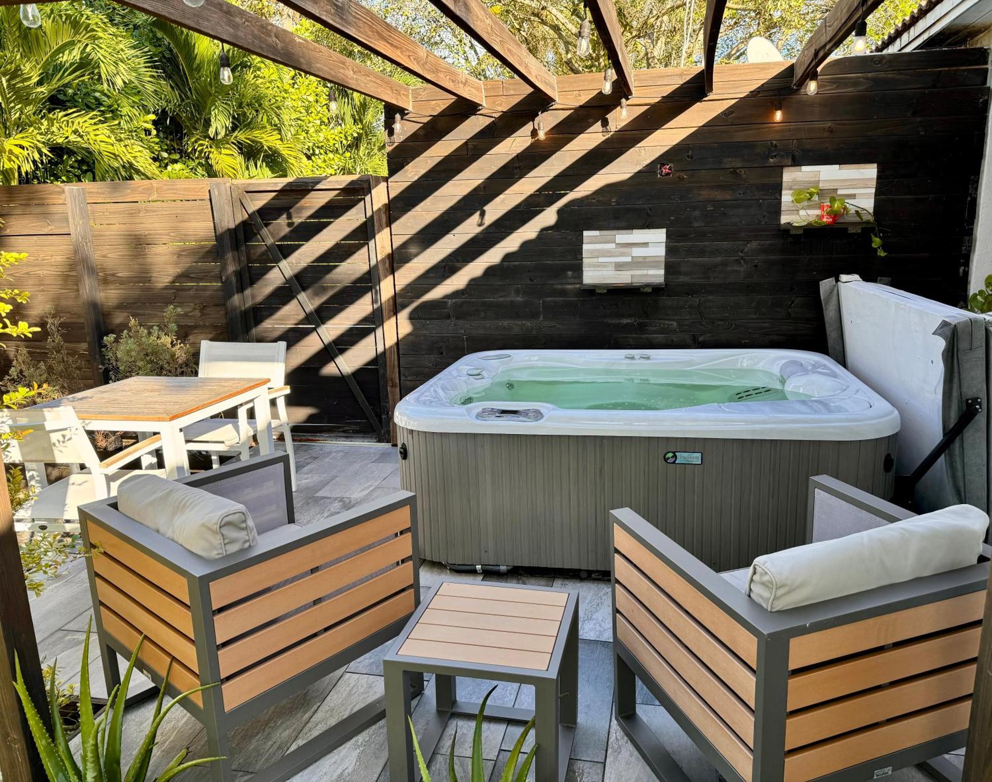 Hot Tub House On Golf Course! 10 Mins To The Beach Miami Buitenkant foto